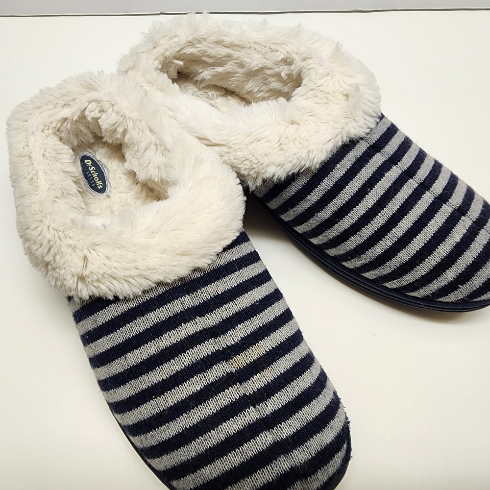 New in Box Dr. Scholl's Navy and Gray Striped Slippers